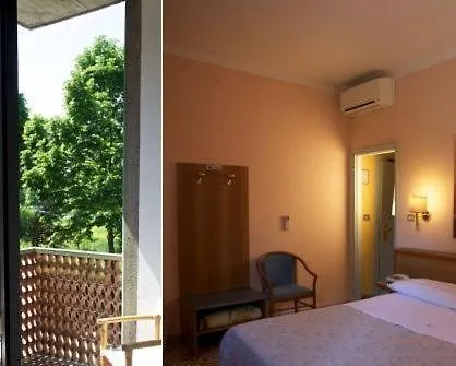 Hotel Astor 2*