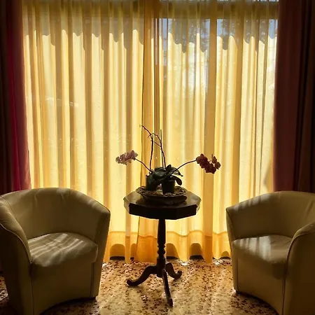 阿斯特酒店 摩德纳