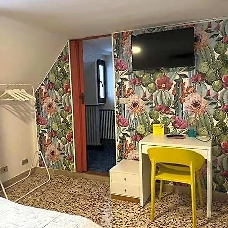 Hotel Astor 2*